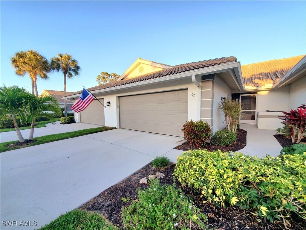 Foto principal - 992 Marblehead Dr