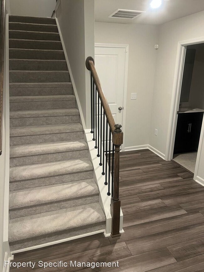 Foto del edificio - 3 br, 3.5 bath House - 2706 Chert Lane