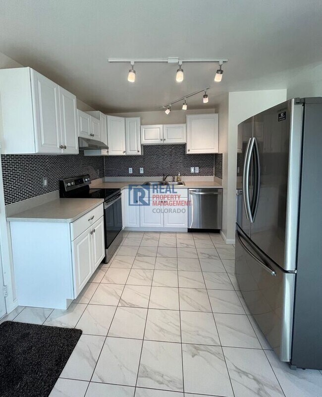 Foto del edificio - 918 Mesa Ct