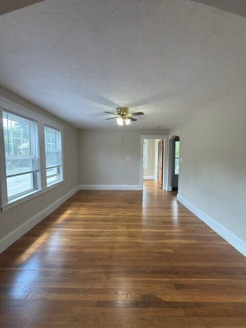 Building Photo - 1-3 Linwood Ave