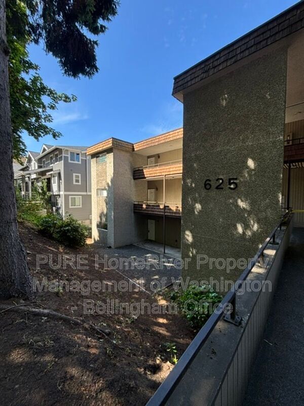 Foto del edificio - 625 N Garden St