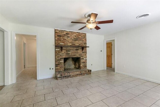 Building Photo - 185 Tchefuncte Dr