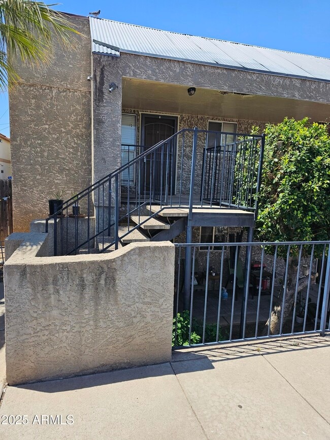 Building Photo - 1345 E Campbell Ave