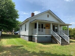 Building Photo - 1009 N Cannon Blvd