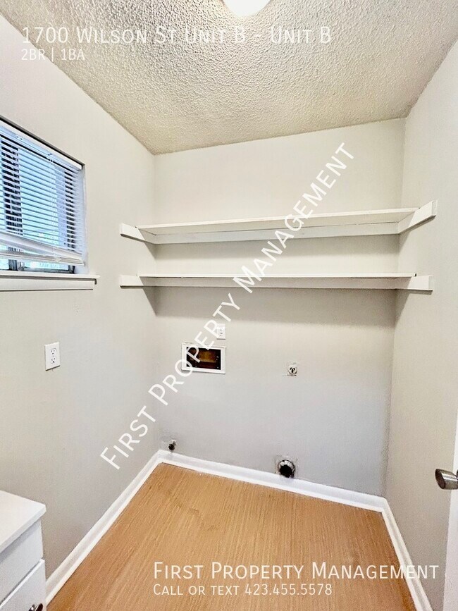 Foto del edificio - Close to Downtown: 2Bed/1.5Bath w Laundry ...