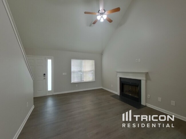 Foto del edificio - 1392 Zered Pl NW