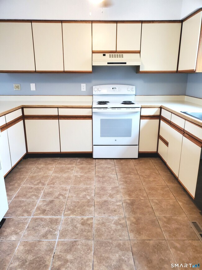 Foto del edificio - 137 Knowles Ave