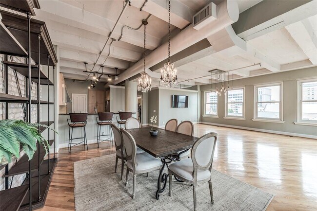 Foto del edificio - 1120 Texas St