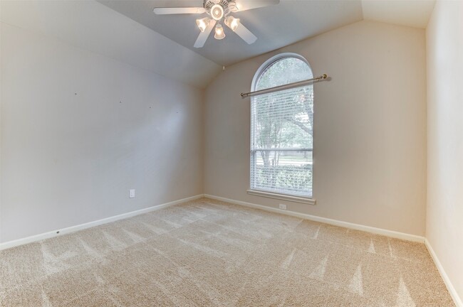 Building Photo - 4934 Bonny Loch Ln