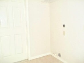 Building Photo - 7419 Winkleman Rd