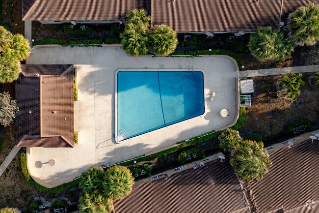 Pool - Coral Village Condominiums