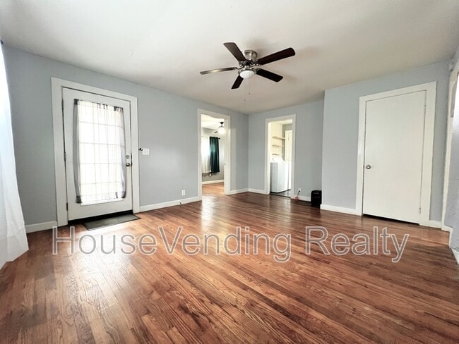 Building Photo - 214 Wright Rd