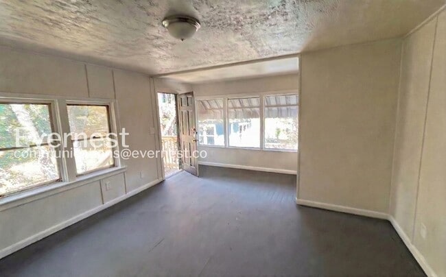 Building Photo - 218 73rd St