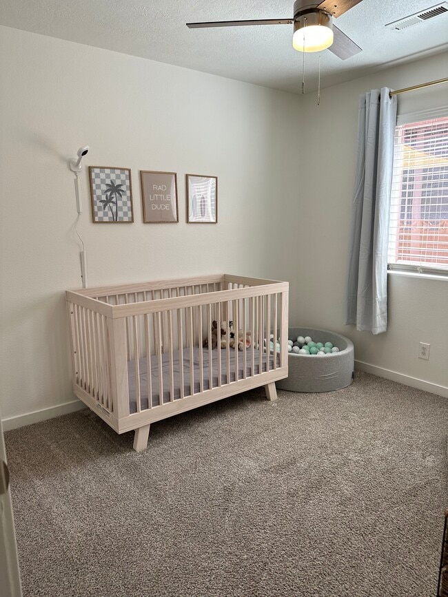 Building Photo - 357 S 6150 W