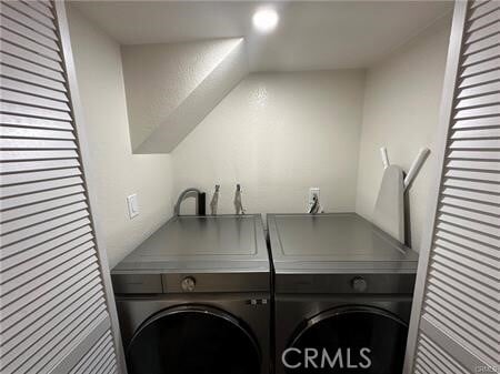 Building Photo - 23878 Lakeview Dr