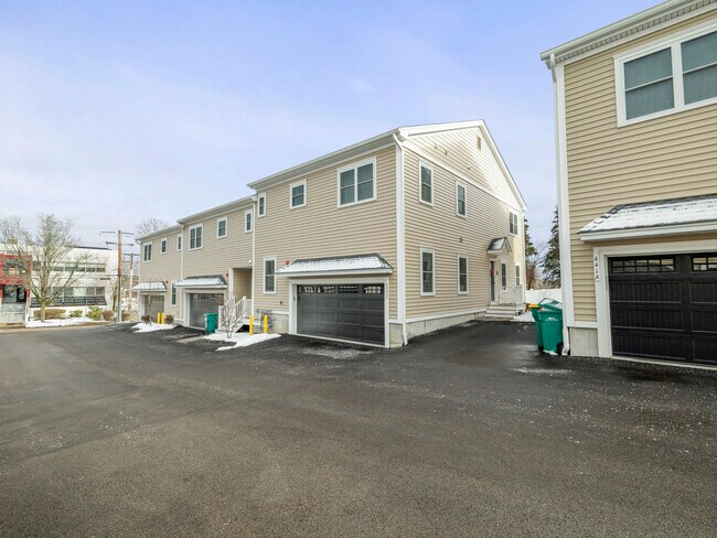 Building Photo - 443 Neponset St