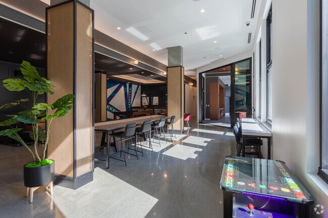 Clubhouse - Spectra