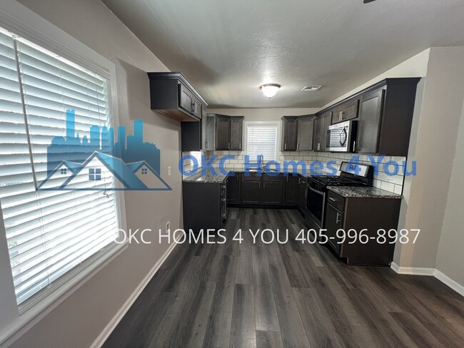 Foto del edificio - Save $300!  Contemporary 2 Bed Near I-44!