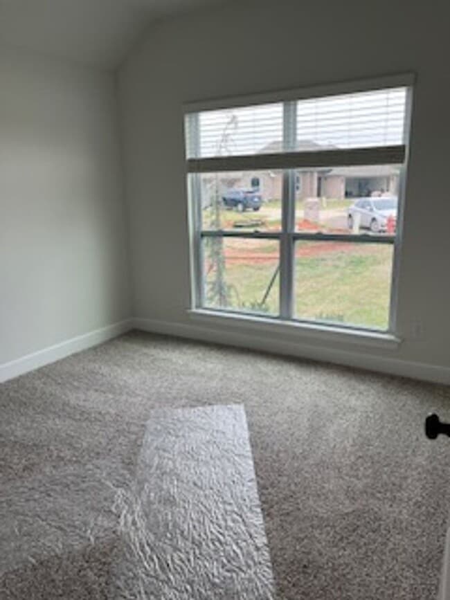 Building Photo - FIRST MONTH FREE - Beautiful New Home!