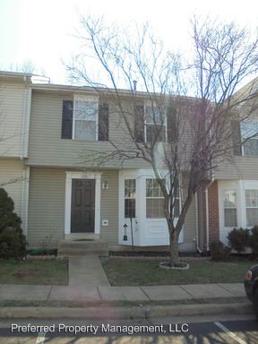 Primary Photo - 408 Kings Crest Dr