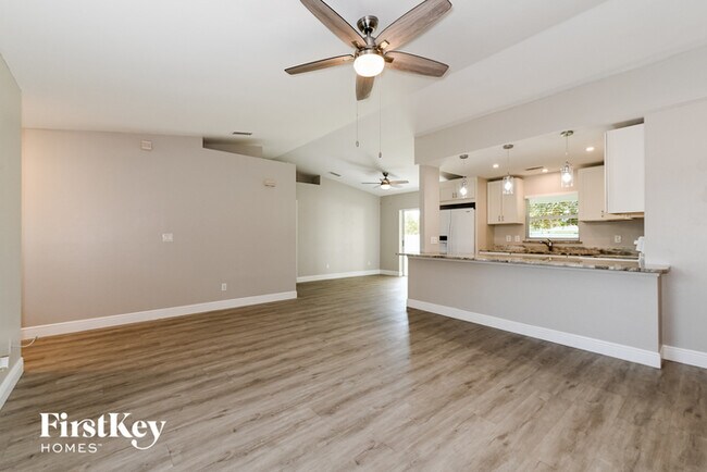 Building Photo - 161 Kamal Pkwy