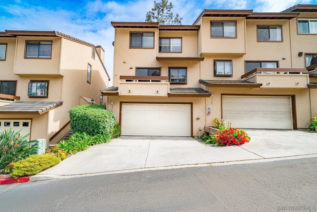 2532 Woodlands Way, Oceanside, CA 92054 Townhome Rentals in Oceanside