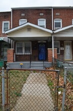 Building Photo - 2858 Bookert Dr