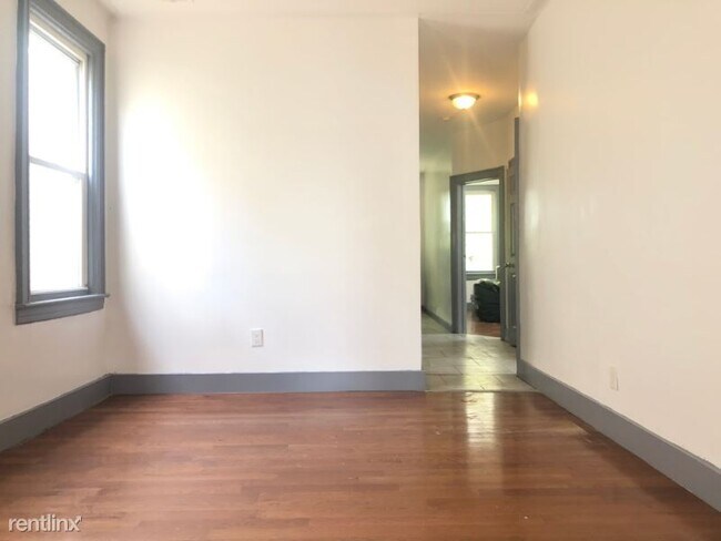 Foto del edificio - 342 Fulton Ave
