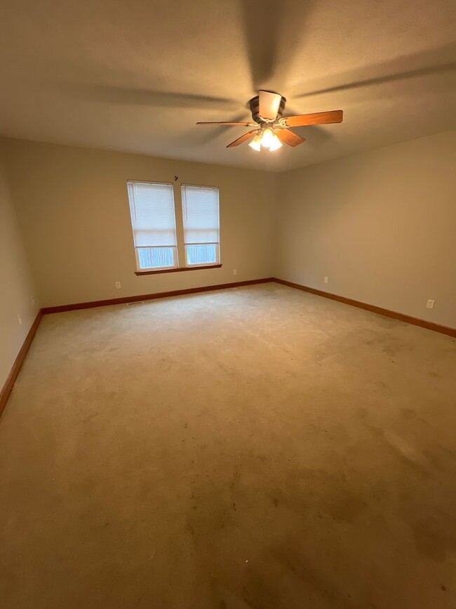 Foto del edificio - $500 Security Deposit! CHATHAM SCHOOLS SPR...