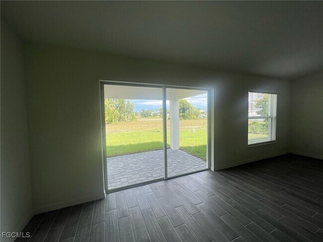 Foto del edificio - 4129 NE 20th Pl