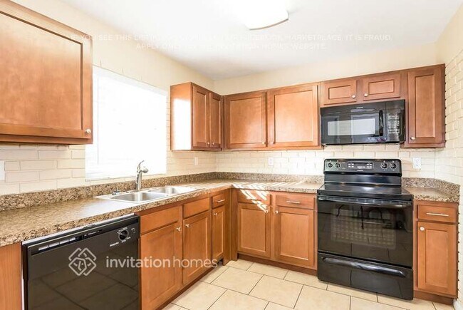 Foto del edificio - 3508 40th Ave W