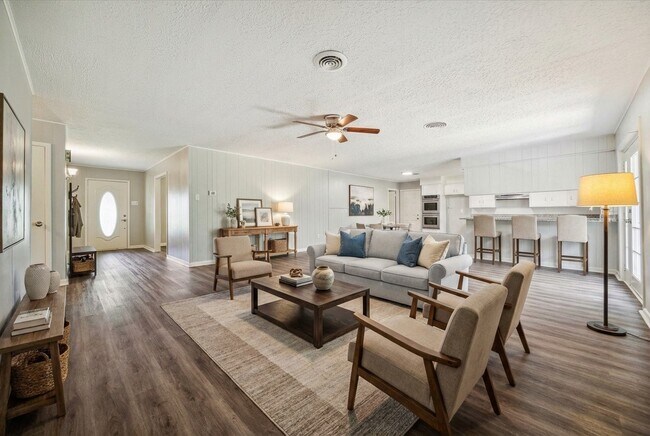 Foto del edificio - 111 Chadwick Rd