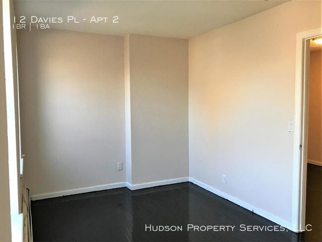 Building Photo - 12 Davies Pl