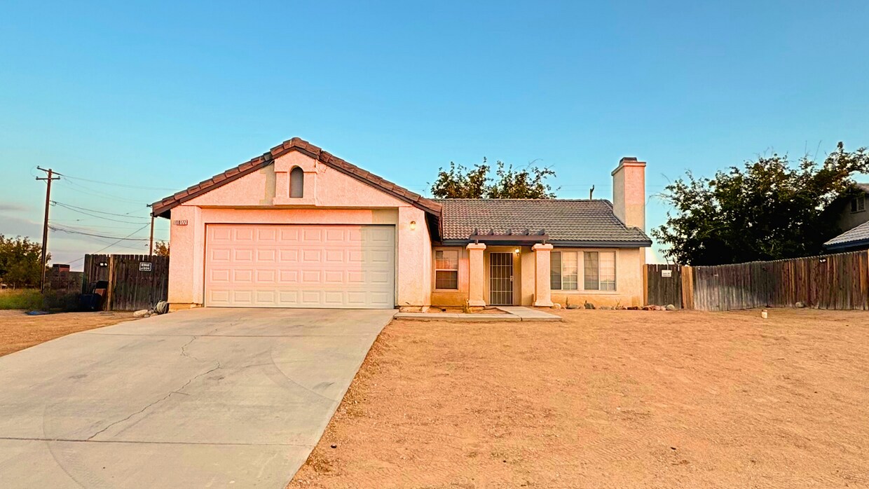 Foto principal - 10172 Evelyn Ave