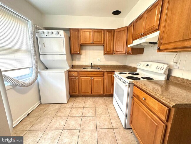 Foto del edificio - 4254 Buckman Rd