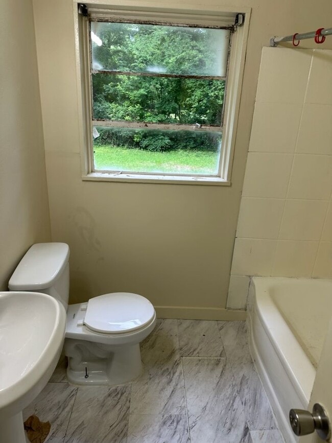 Building Photo - 5421 Crepe Myrtle Dr