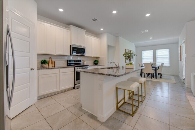 Building Photo - 4431 Sandhill Terrace Ln