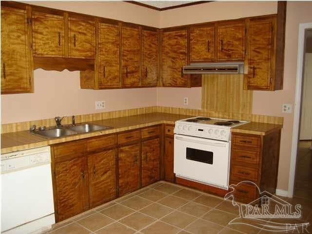Building Photo - 205 McClure Dr