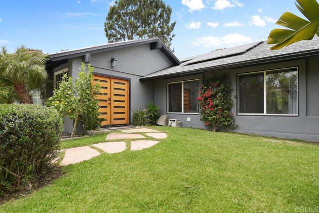 Building Photo - 2560 Lozana Rd