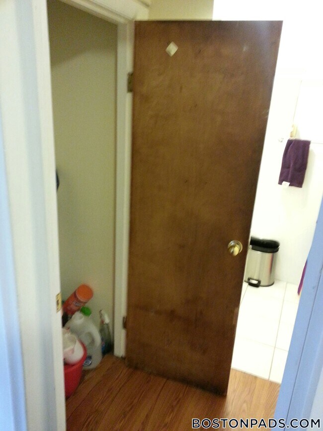 Foto del edificio - 92 Endicott St