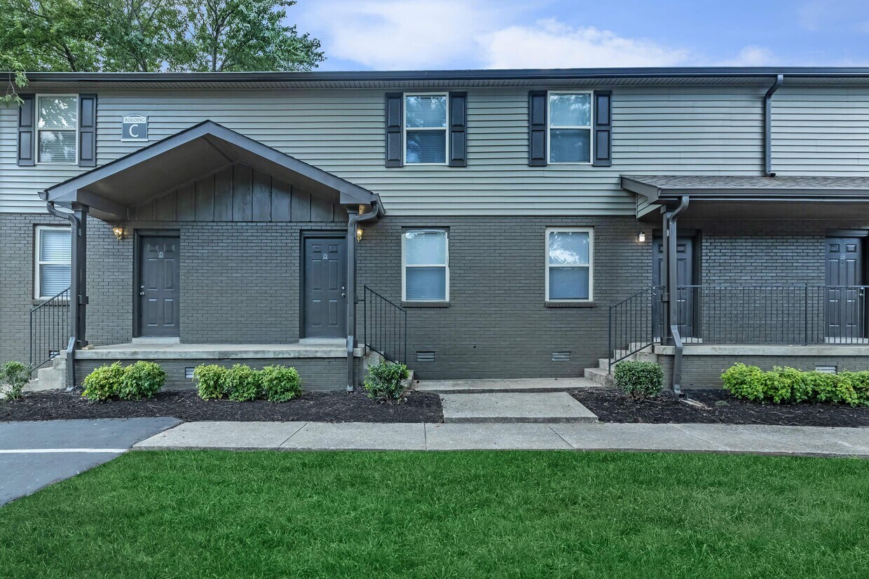 The Residences at 1671 Campbell Apartments 1671 Ft Campbell Blvd