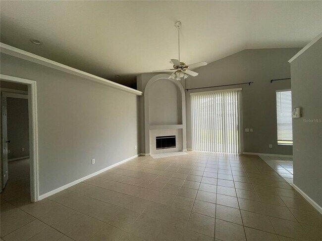 Building Photo - 163 Oak Grove Cir