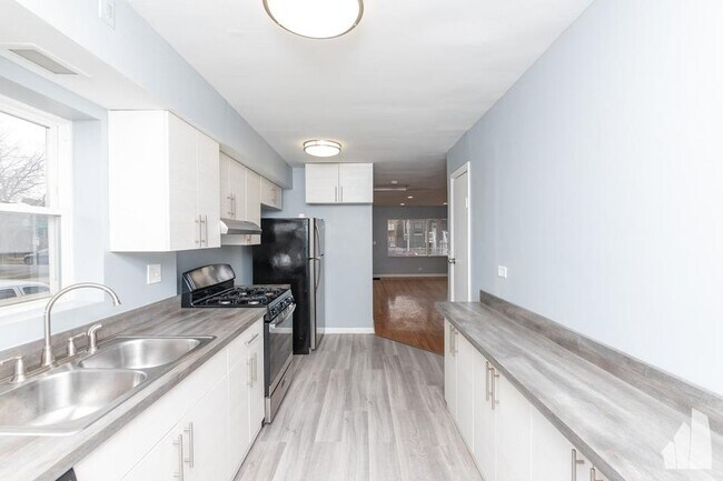 Foto del edificio - 3455 W Hirsch St