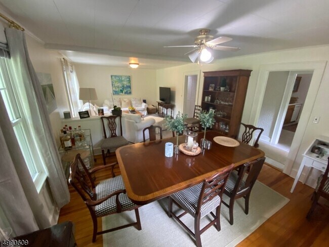 Building Photo - 22 Normandy Pkwy