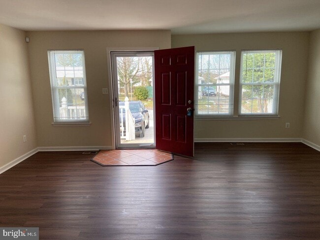 Building Photo - 519 Winters Ln