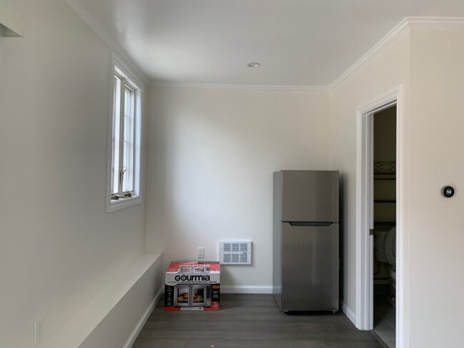 Foto del edificio - 45 Pinehurst Way