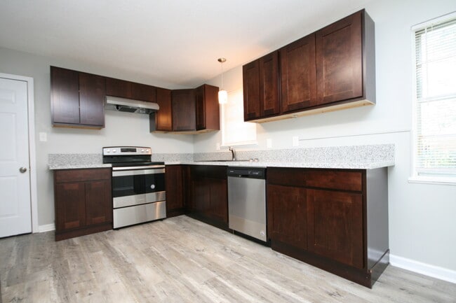 Building Photo - 611 Dawson Terrace NW