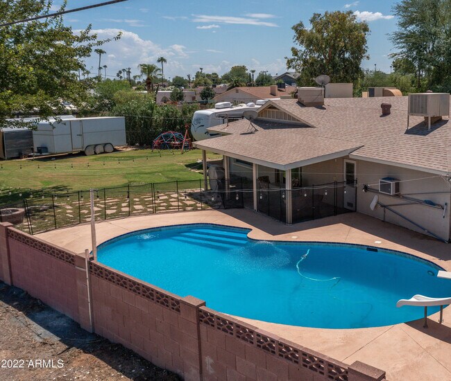 Foto del edificio - 8432 E Redwing Rd