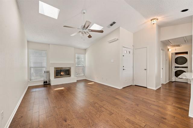 Foto del edificio - 2010 Cottage Oak Ln