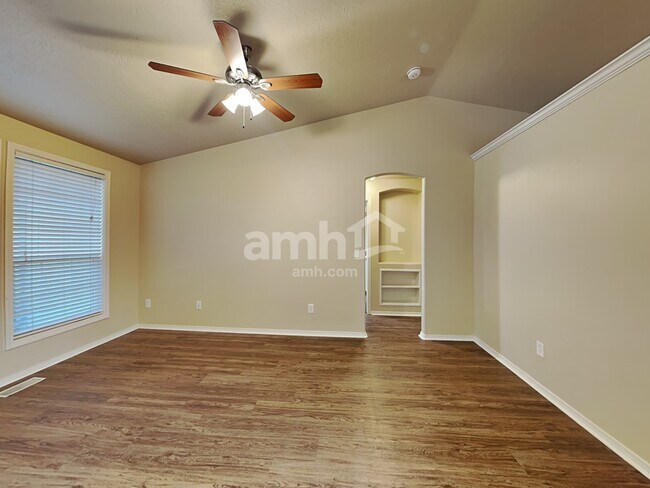 Building Photo - 5217 N Forbes Avenue